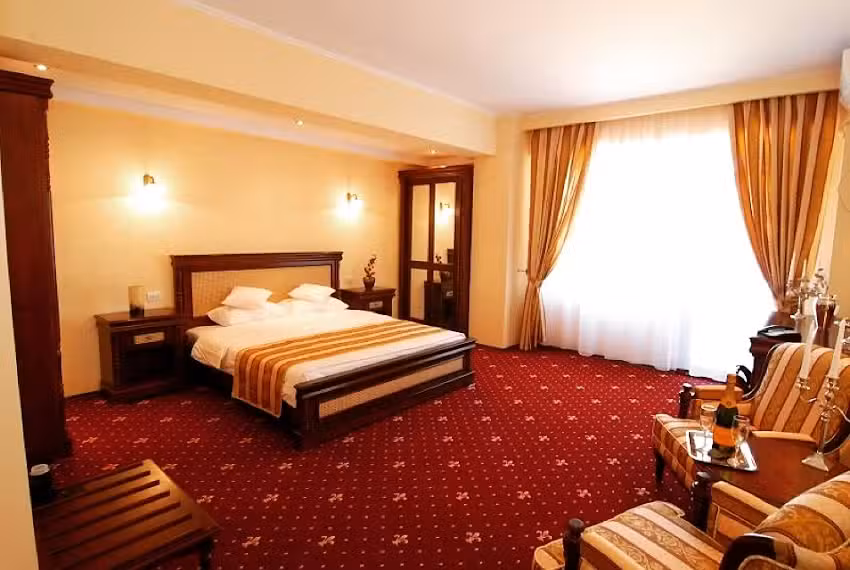 Richmond Hotel Mamaia