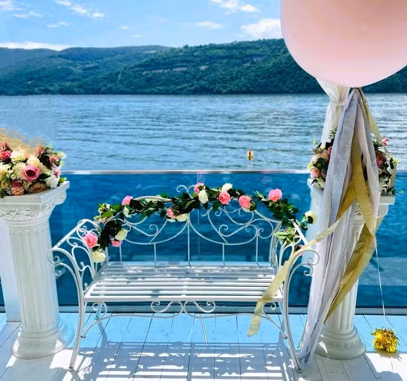 Riviera 990 – Resort & Restaurant -Cazanele Dunarii