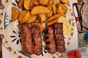 ROUTE 60 Restaurant Pensiune DN1 E60 Ciucea