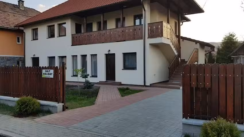 Salt Holiday pensiune