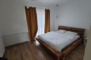 Scrind 11 – Madleine Chalet