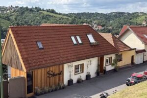 SHARD Boutique Hotel