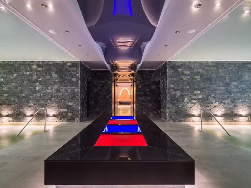 Sky Blue Hotel & Spa