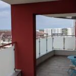 Sky View Penthouse In City Center by Cityhome