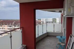 Sky View Penthouse In City Center by Cityhome