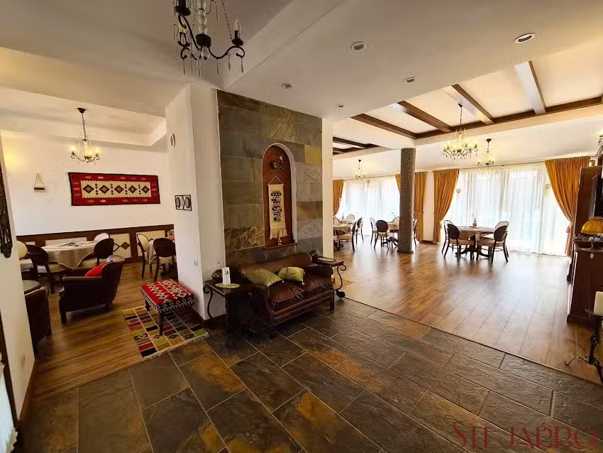 Stejarro Conac Moldovenesc