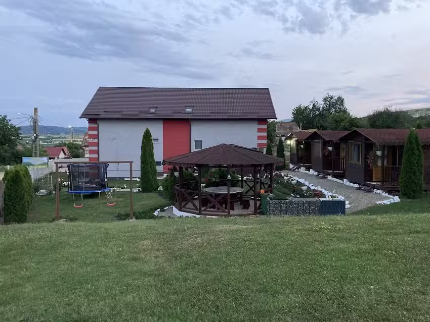 Szallas Imola Casute din lemn