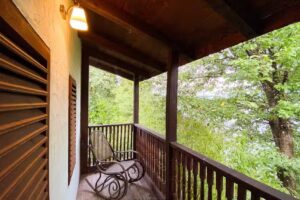 The LakeHouse – Tauț