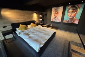 The Public Aparthotel