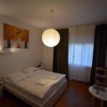 Ultra-central University Square Apartament