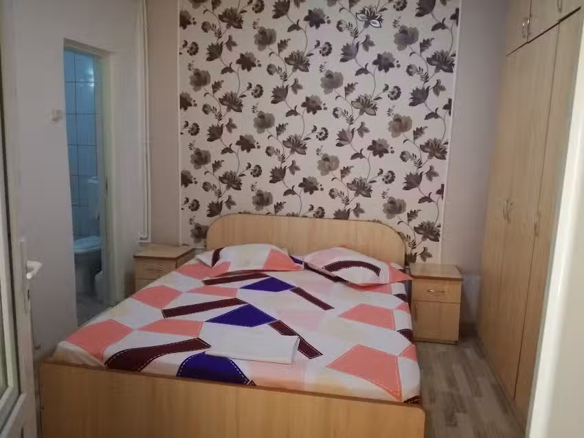 VILA EMY cazare ieftina buna in constanta la mamaia pe litoral la mare in vile pensiuni case