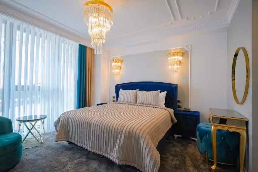 W Regal Boutique Hotel & Spa