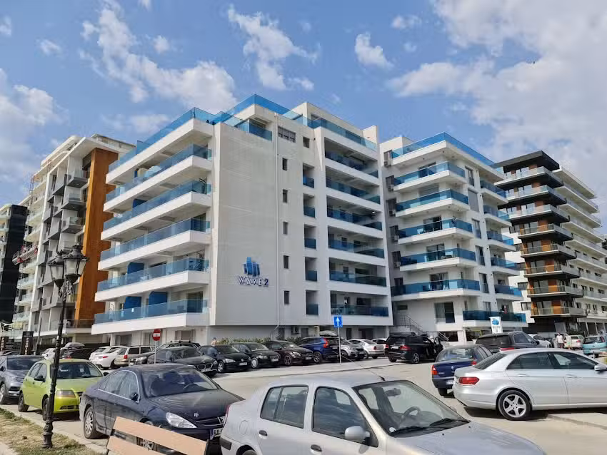 Wave 3 Promenada Apartments